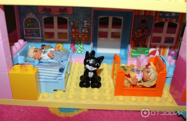 Конструктор Lego Duplo Кукольный домик фото