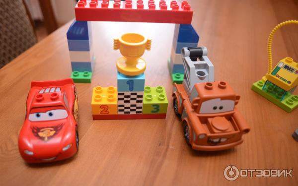 LEGO Disney Pixar Cars Classic Race