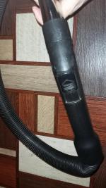 Пылесос LG Storm Extra 1300W фото