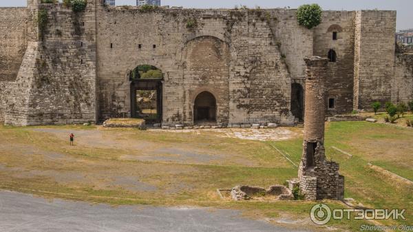 Крепость Йедикуле (Турция, Стамбул) фото