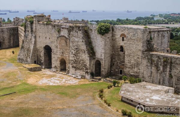 Крепость Йедикуле (Турция, Стамбул) фото