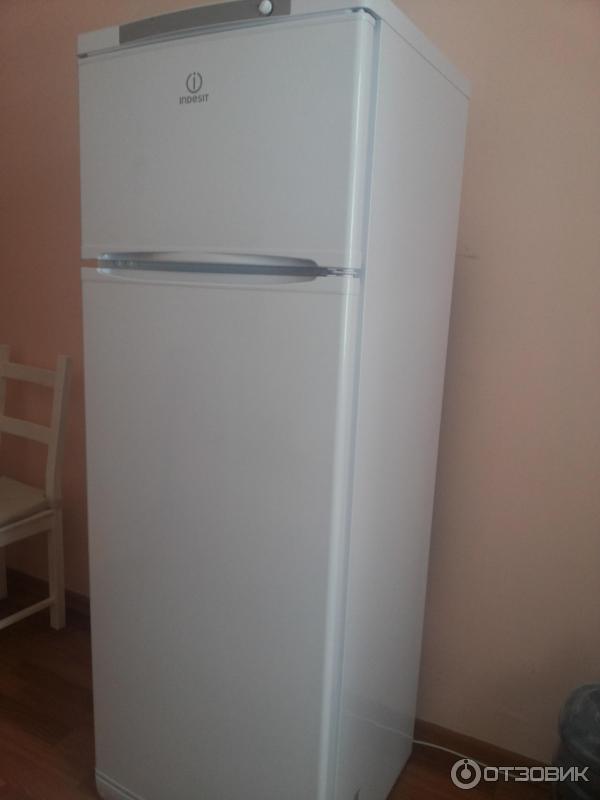 Холодильник Indesit ST167 фото