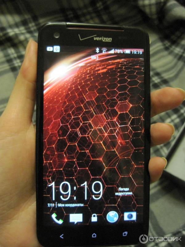 Смартфон HTC Butterfly (Droid DNA) фото