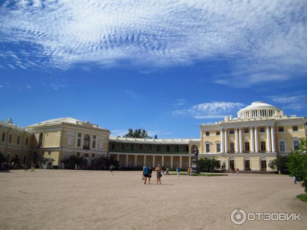 Павловский дворец Парадный плац