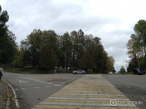 Пушкинские горы. Памятник Пушкину