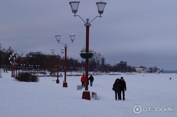 Набережная Онежского озера (Россия, Петрозаводск) фото