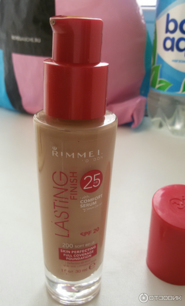 Тональный крем Rimmel Lasting Finish with comfort serum фото