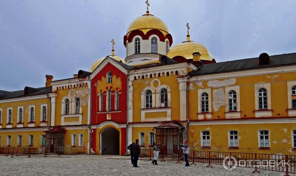 Симоно-Кананитский (Ново-Афонский) монастырь (Абхазия, Новый Афон) фото