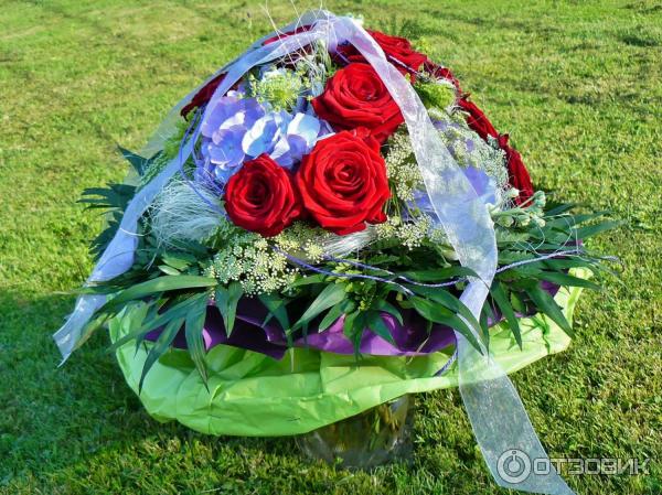 Международная служба доставки цветов INTERFLORA фото