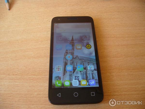 Смартфон Alcatel One Touch Pixi 3 5019D фото