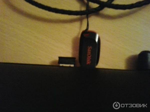 USB Flash накопитель SanDisk Cruzer Blade