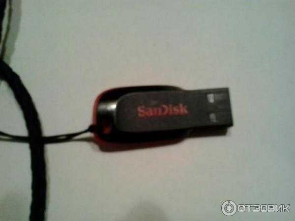 USB Flash накопитель SanDisk Cruzer Blade