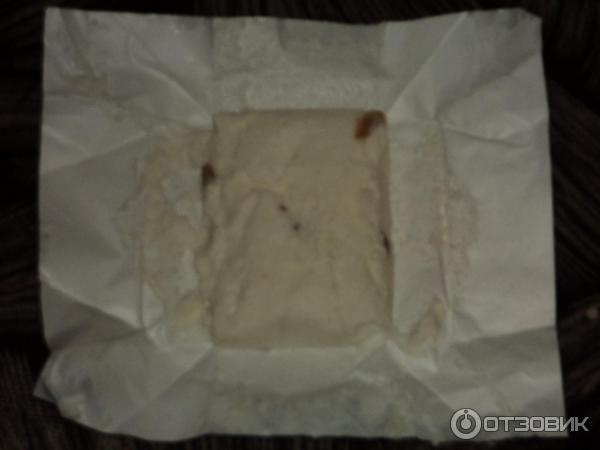 Продукт творожный с заменителем молочного жира С изюмом фото