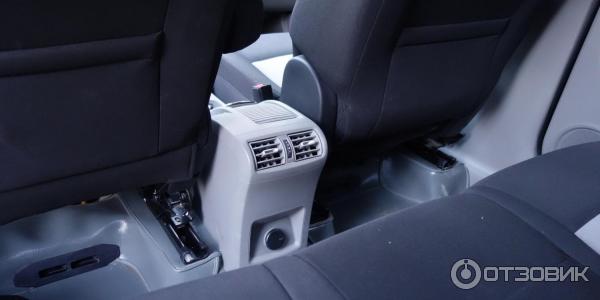 Автомобиль Chevrolet Orlando минивэн фото