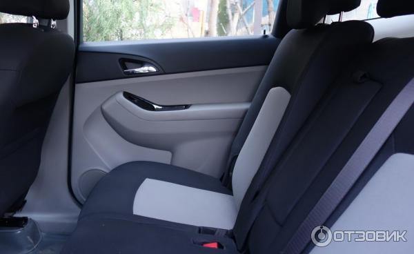 Автомобиль Chevrolet Orlando минивэн фото