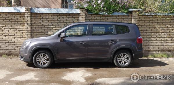 Автомобиль Chevrolet Orlando минивэн фото