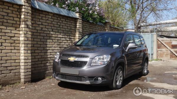 Автомобиль Chevrolet Orlando минивэн фото