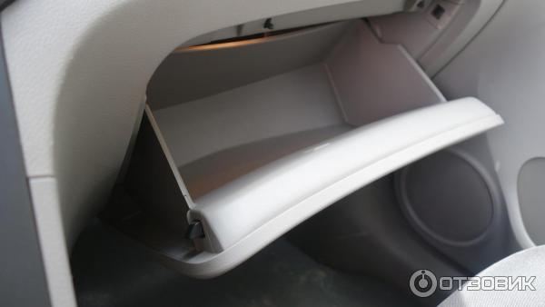 Автомобиль Chevrolet Orlando минивэн фото