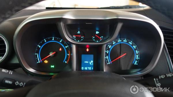 Автомобиль Chevrolet Orlando минивэн фото