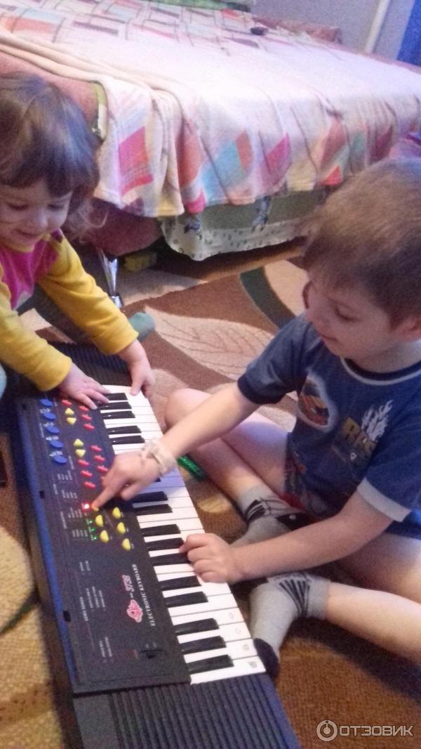 Детский синтезатор с микрофоном Electronic Keyboard SK-3738 фото