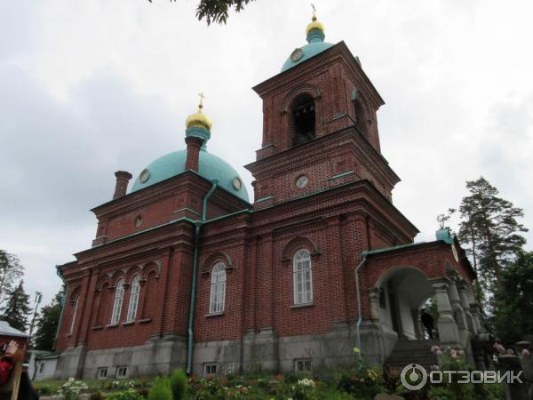 храм