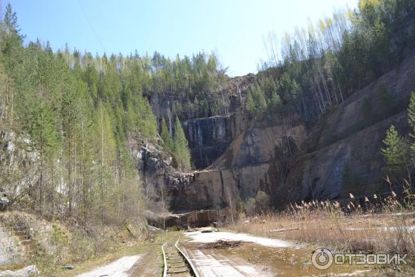 Карьер Старая линза (Россия, Свердловская область) фото