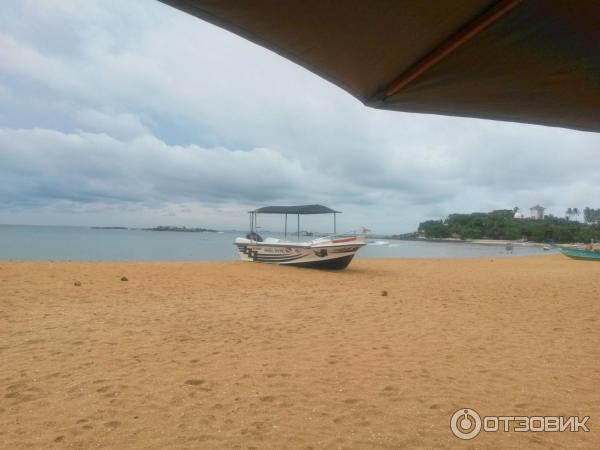 Отель Thaproban Beach House (Шри-Ланка, Унаватуна) фото