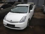 Автомобиль Toyota Prius - хэтчбек фото