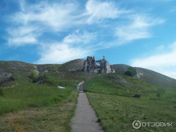 Спасский пещерный храм