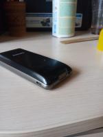 Сотовый телефон Philips Xenium X1560 фото