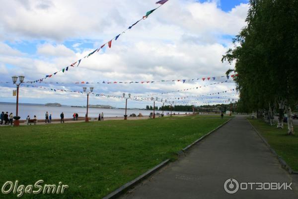 Набережная Онежского озера (Россия, Петрозаводск) фото