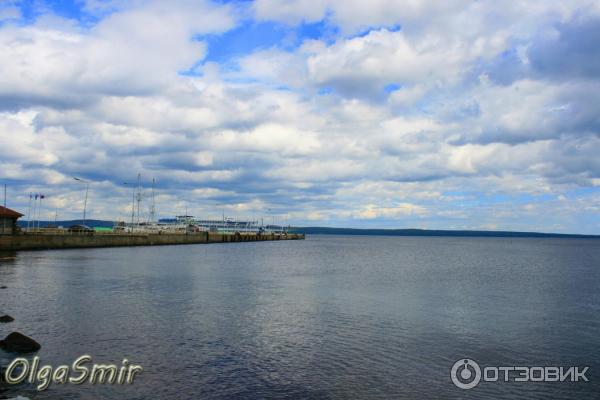 Набережная Онежского озера (Россия, Петрозаводск) фото