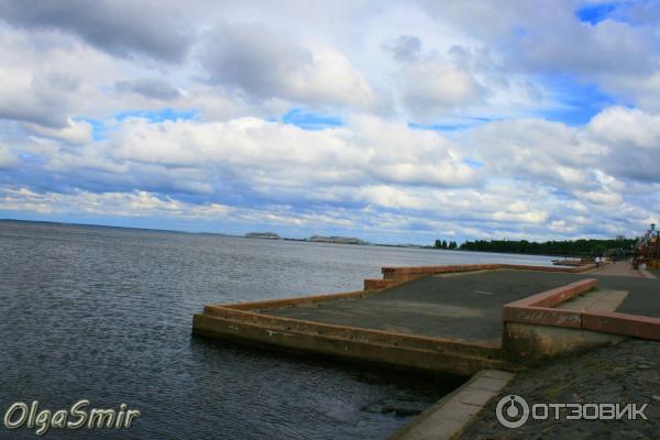 Набережная Онежского озера (Россия, Петрозаводск) фото