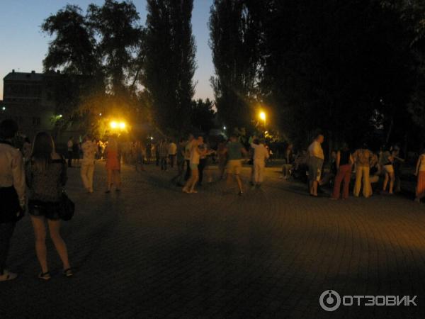 Сквер Стрелка (Украина, Харьков) фото