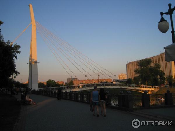 Сквер Стрелка (Украина, Харьков) фото