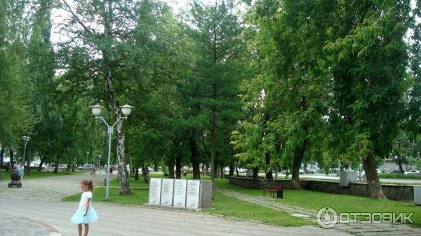 Мемориальная композиция Разорванное братство (Россия, Пермь) фото