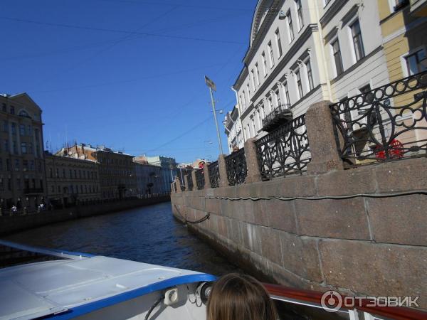 Экскурсия по Неве и каналам Северная Венеция (Россия, Санкт-Петербург) фото