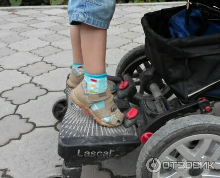 Подножка к коляске для второго ребенка Lascal BuggyBoard Maxi фото