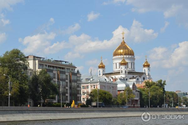 Речная прогулка на теплоходе компании Алые Паруса фото