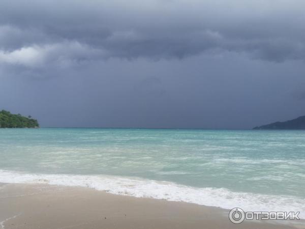 Пляж Tri Trang Beach (Таиланд, о. Пхукет) фото