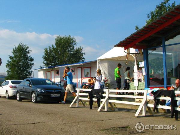 Площадка рядом с River Wake Club