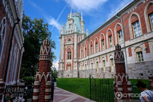 Малый дворец в музее-заповеднике Царицыно (Россия, Москва) фото