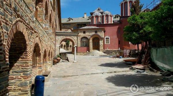 Экскурсия в монастырь Дионисиат (Греция, Афон) фото