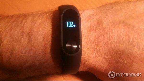 Фитнес-браслет Xiaomi Mi Band 2 фото
