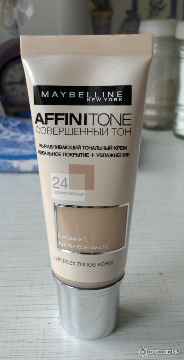 Тональный крем Maybelline New York Affinitone Совершенный тон с витамином Е, арагановым маслом Идеальное покрытие+увлажнение фото