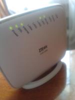 Wi-Fi роутер ZTE ZXHN H208N фото