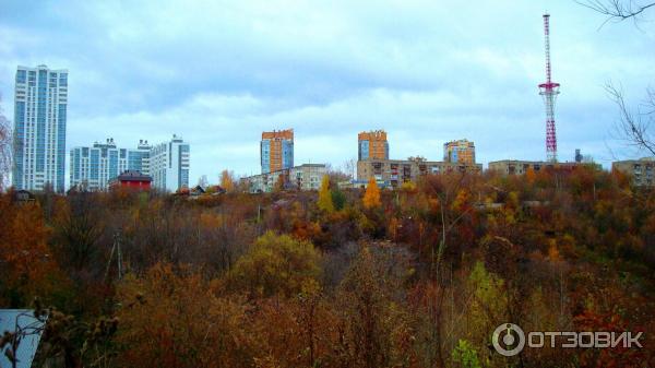 Смотровая площадка с бинокуляром у планетария (Россия, Пермь) фото