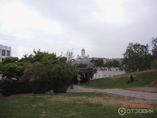 Успенский собор в Хельсинки, вид от храма на Кафедральный собор