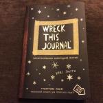 Книга "Wreck This Journal" - Кэри Смит фото