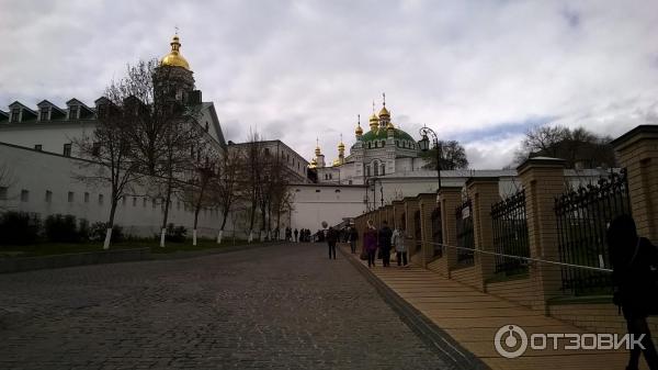 Вид на Лавру со стороны Днепра